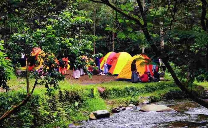 Tapian Ratu Camp Real Bukittinggi Exteriér fotografie