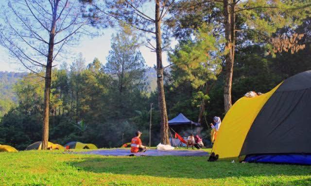 Tapian Ratu Camp Real Bukittinggi Exteriér fotografie