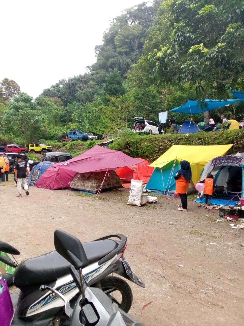 Tapian Ratu Camp Real Bukittinggi Exteriér fotografie